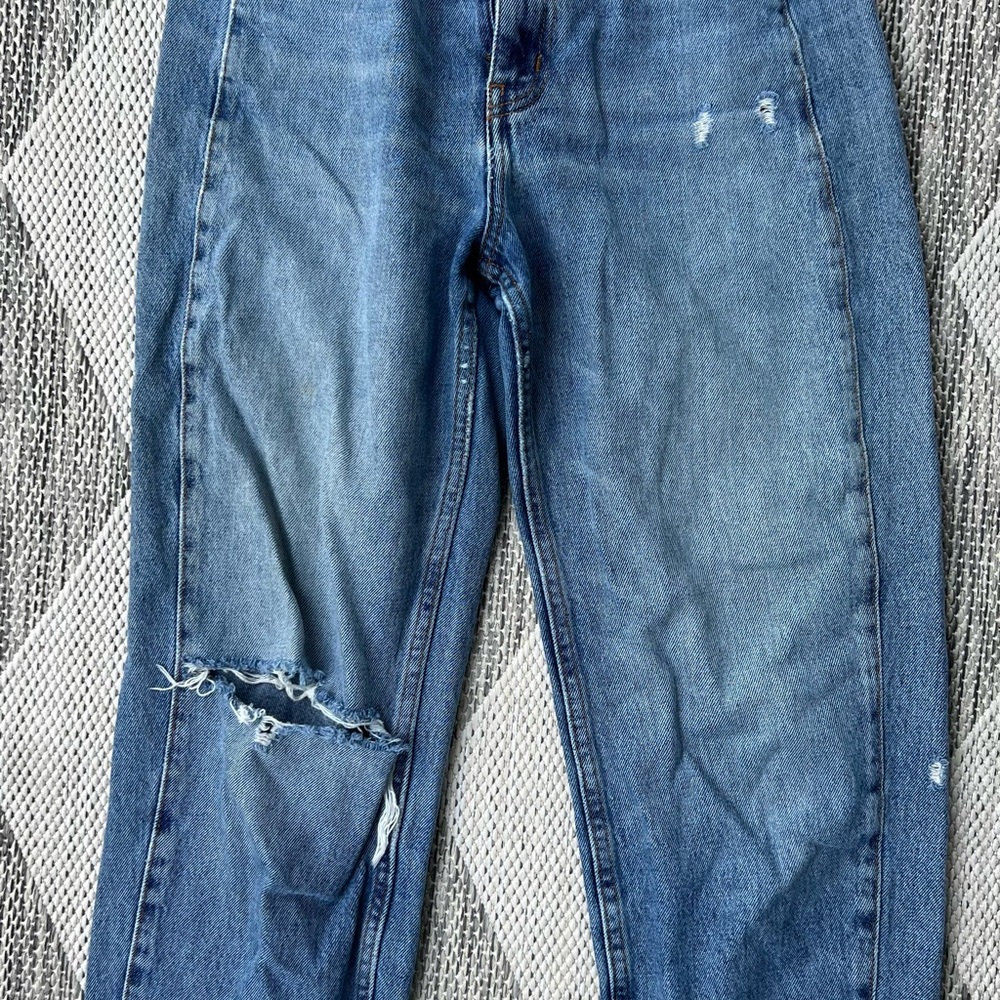 BDG Urban Outfitters High Rise Carrot Jean